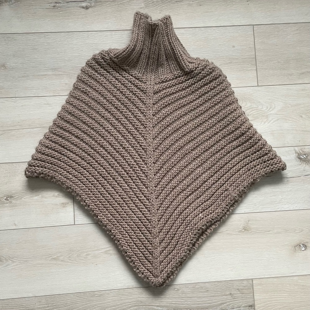GELSO BIANCO Italy Wool Alpaca Poncho Sweater Taupe One Size - Picture 3 of 5